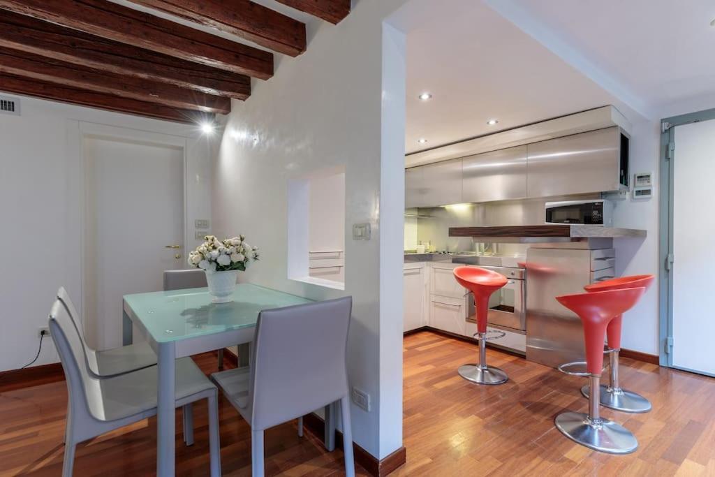 2 Min Da Piazza San Marco L-Home Venice Ngoại thất bức ảnh